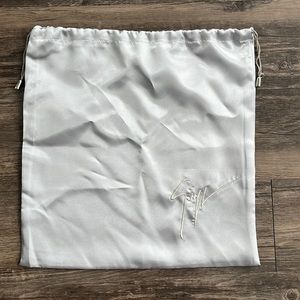 Giuseppe Zanotti Dustbag